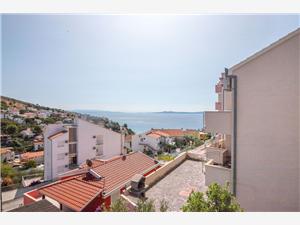 Namestitev z bazenom Split in Riviera Trogir,RezervirajVladoOd 214 €