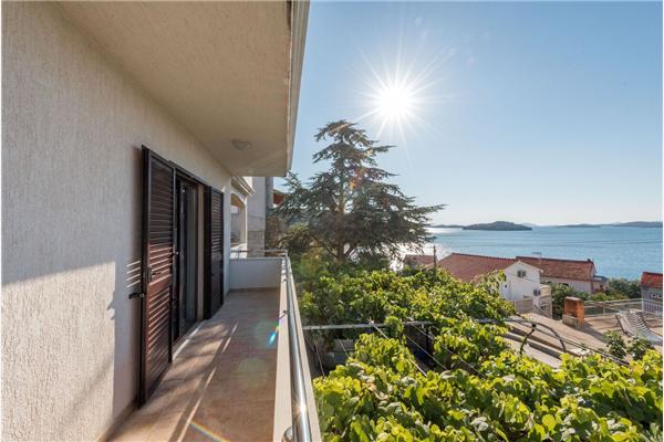 Apartment A1, for 6 persons