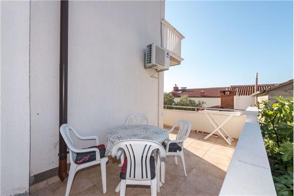 Apartment A1, for 6 persons