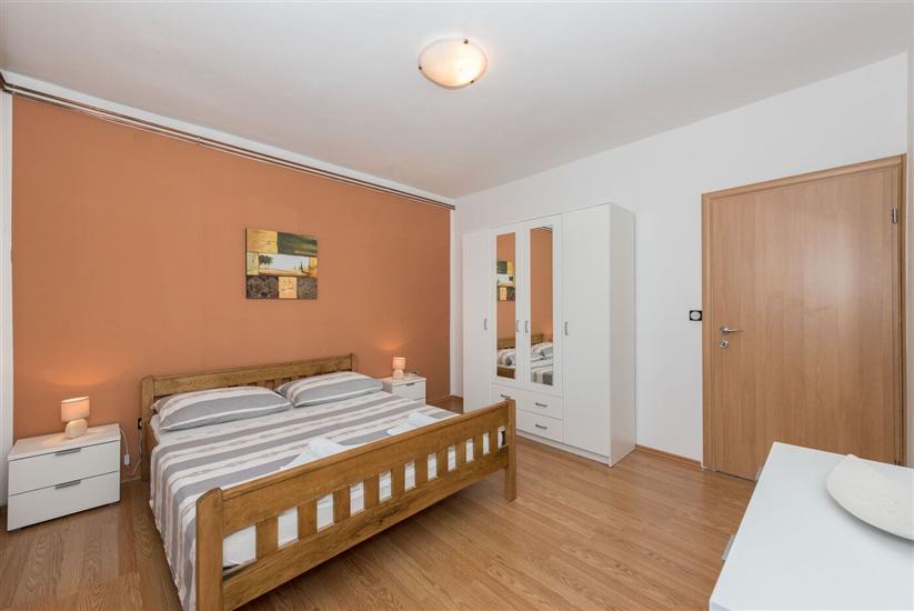 Apartment A1, for 6 persons