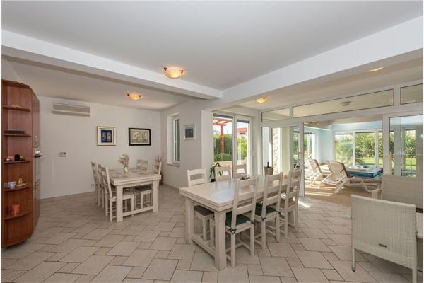 House K1, for 10 persons