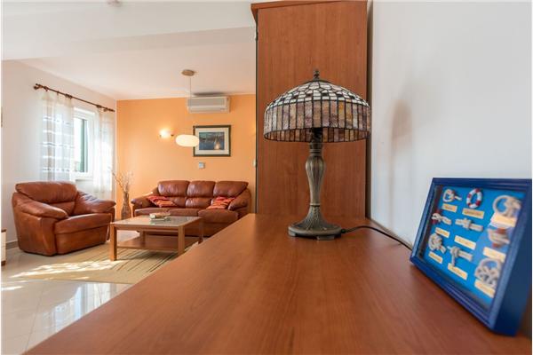 House K1, for 10 persons