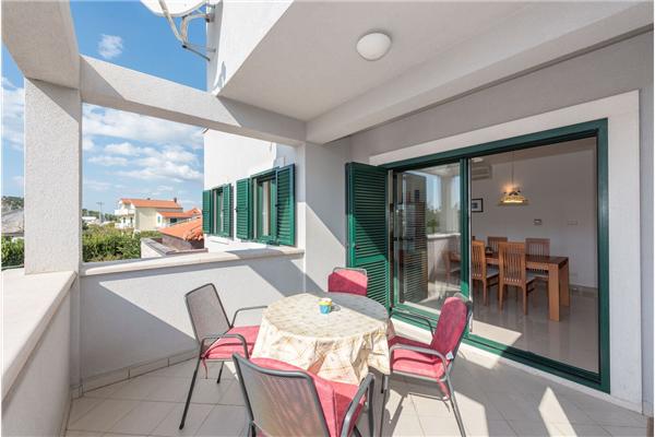 House K1, for 10 persons