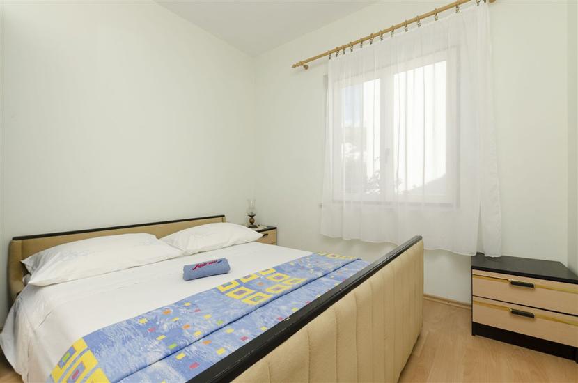 Apartment A2, for 8 persons