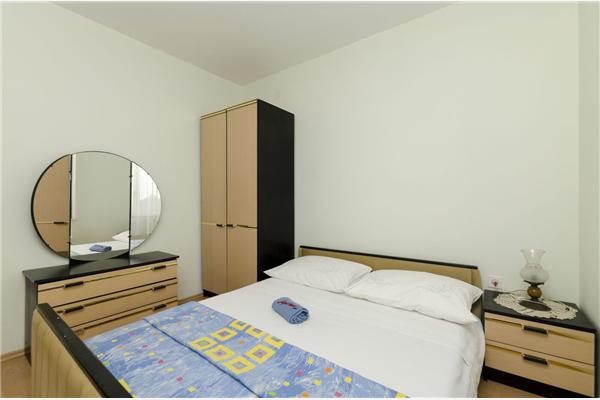 Apartment A2, for 8 persons