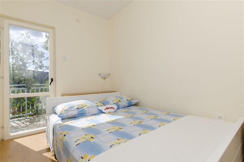 Apartment A2, for 8 persons