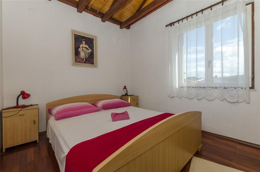 Apartment A2, for 8 persons