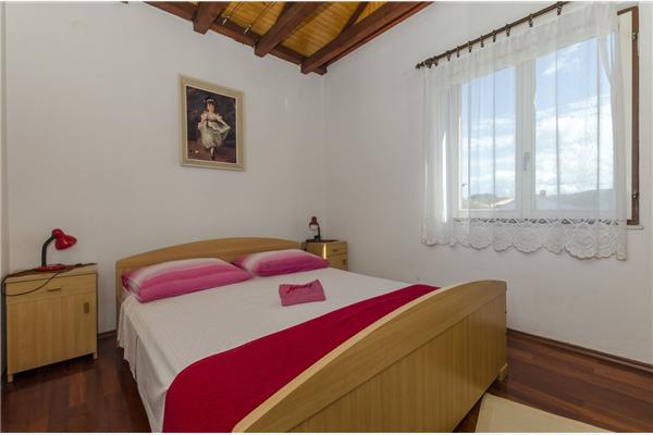 Apartment A2, for 8 persons