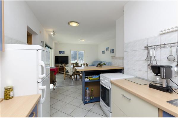 Apartment A2, for 8 persons