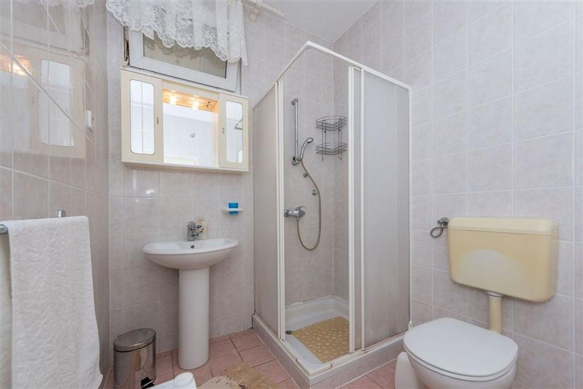 Apartment A2, for 4 persons