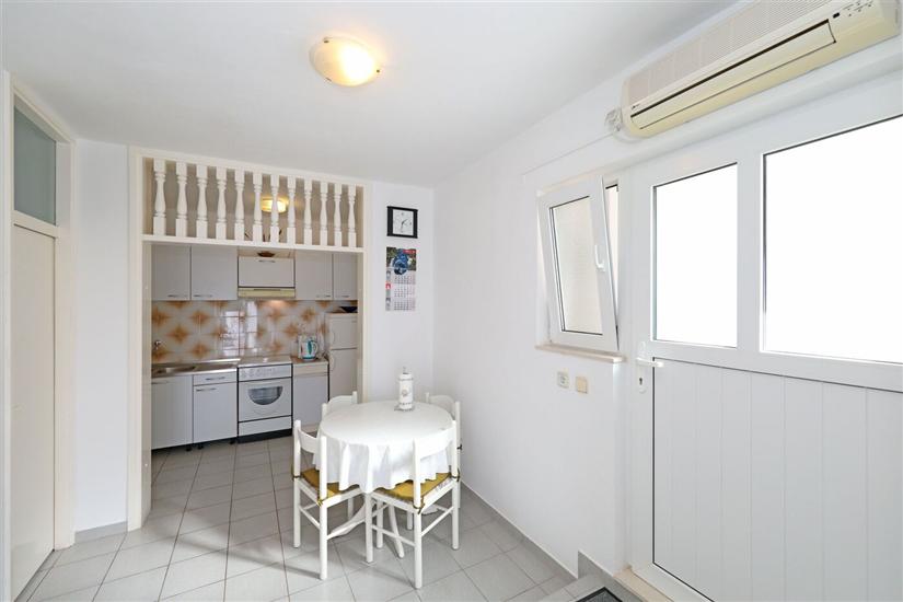 Apartment A1, for 3 persons