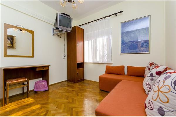 Apartment A4, for 8 persons