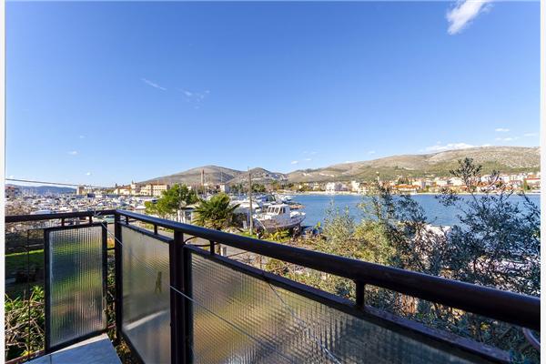 Apartment A4, for 8 persons