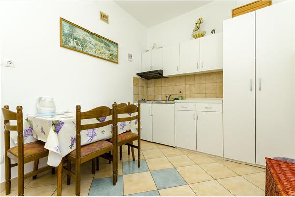 Apartment A4, for 8 persons