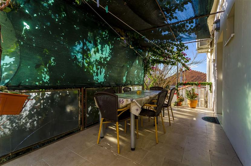 Apartment A4, for 8 persons