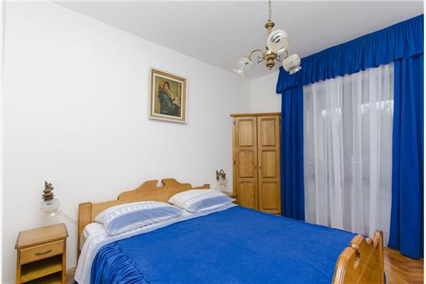 Apartment A4, for 4 persons