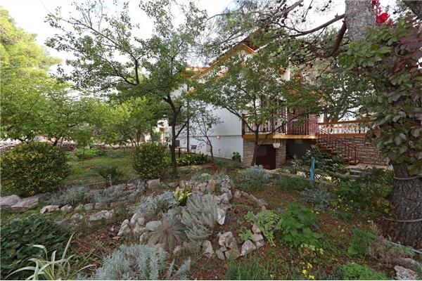 Room S2, for 2 persons