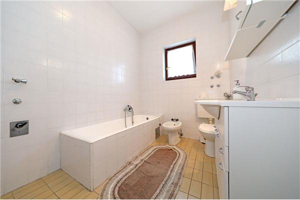 Room S2, for 2 persons