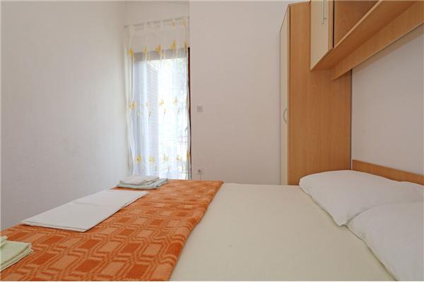 Room S5, for 2 persons