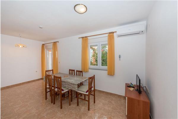 Apartment A1, for 4 persons