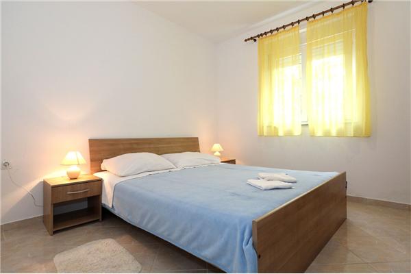 Apartment A2, for 4 persons