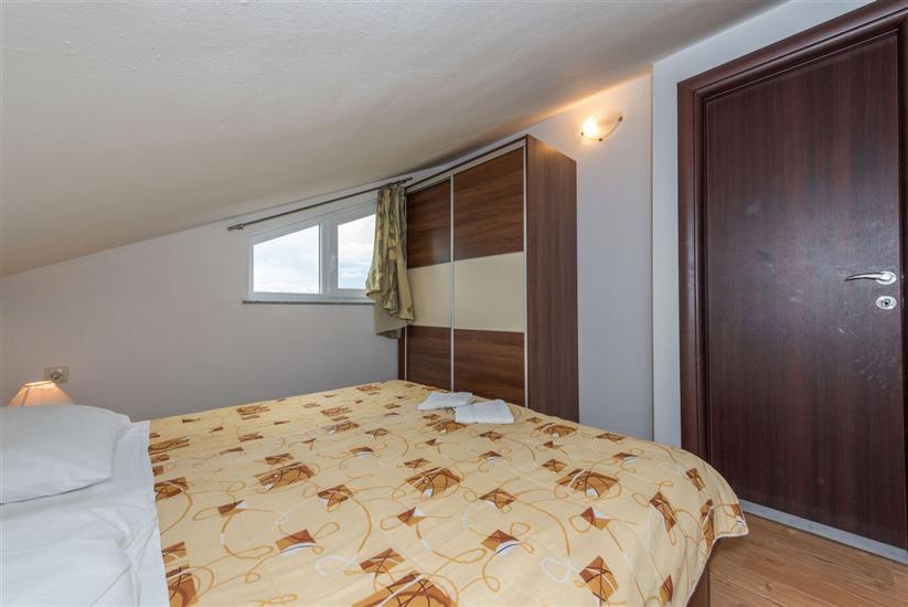 Apartment A3, for 6 persons