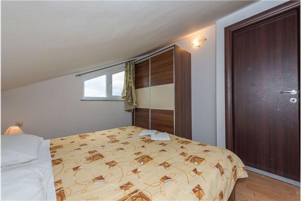 Apartment A3, for 6 persons