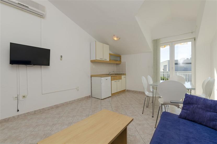 Apartment A2, for 3 persons