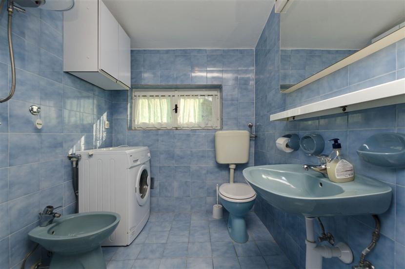 Apartment A1, for 6 persons