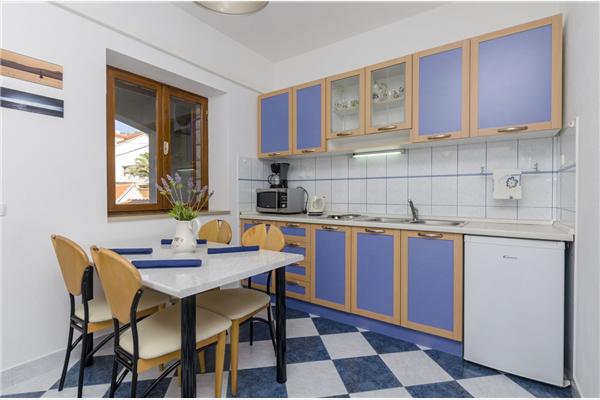 Apartment A4, for 4 persons