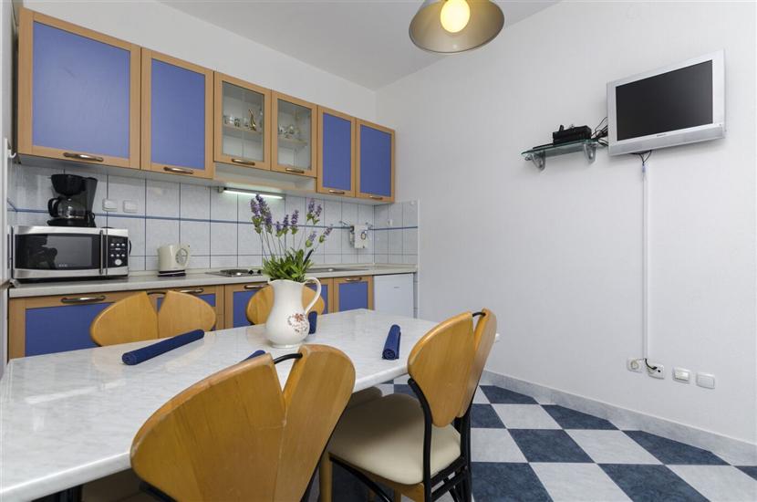 Apartment A4, for 4 persons