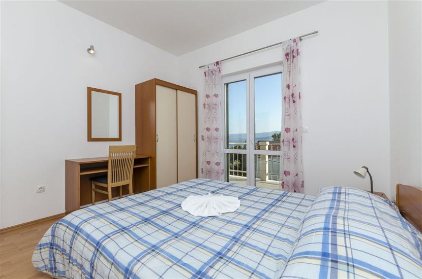 Apartment A1, for 5 persons