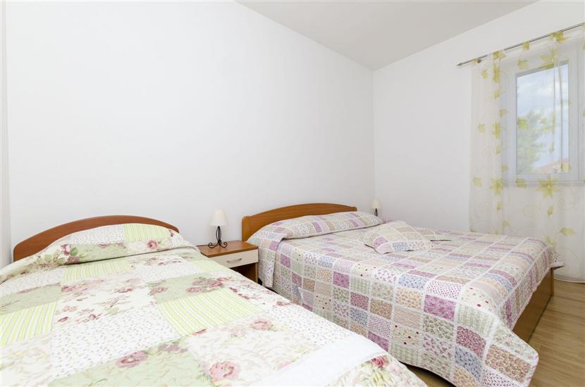 Apartment A2, for 5 persons