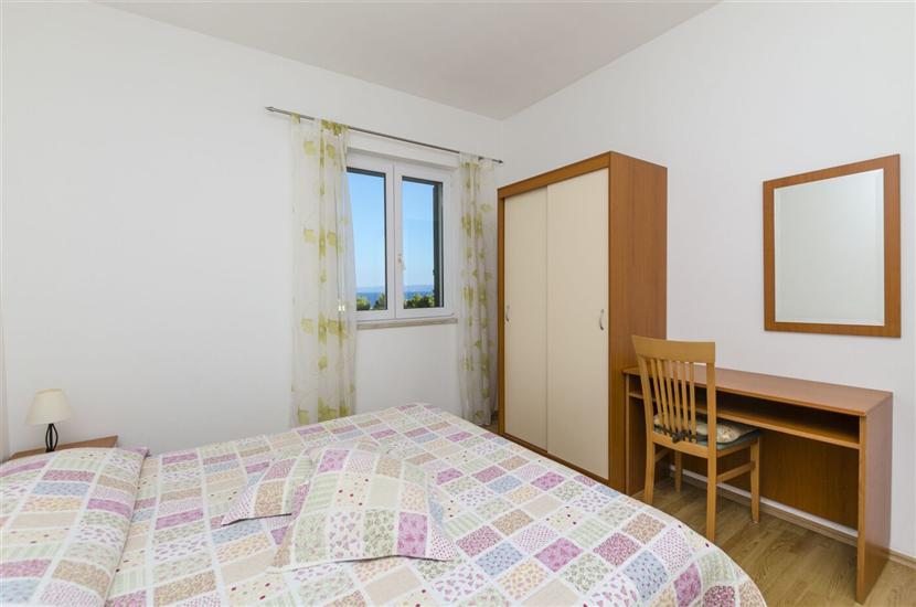 Apartment A2, for 5 persons