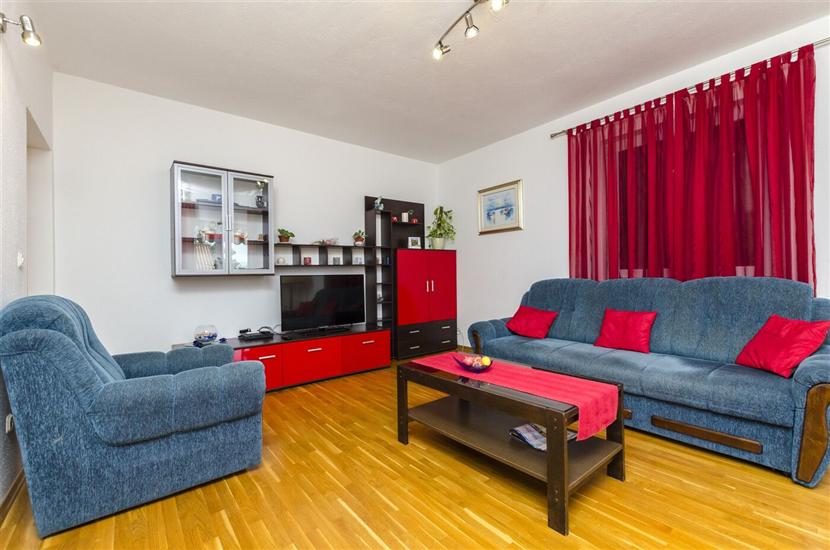 Apartment A3, for 9 persons