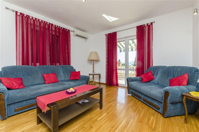 Apartment A3, for 9 persons