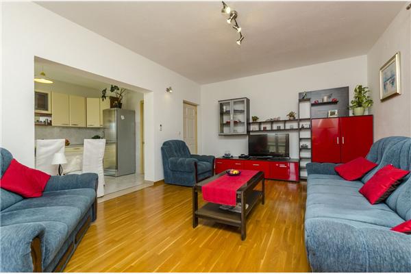 Apartment A3, for 9 persons