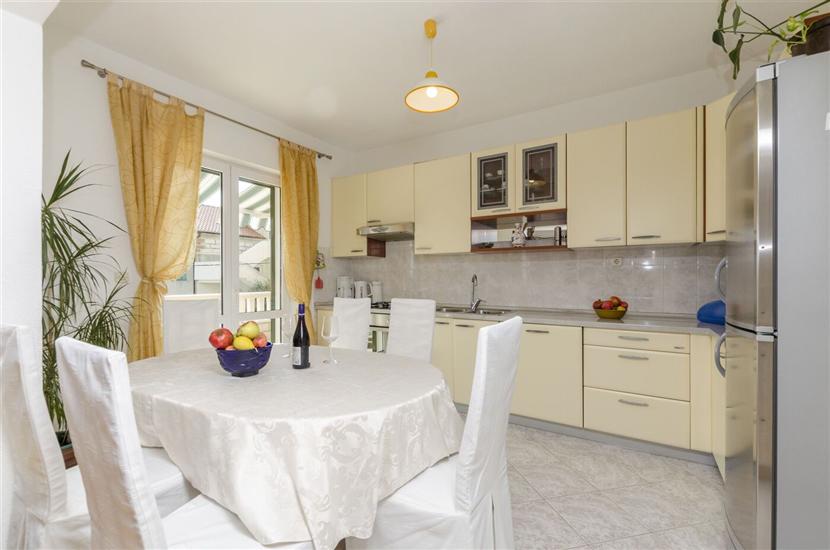 Apartment A3, for 9 persons