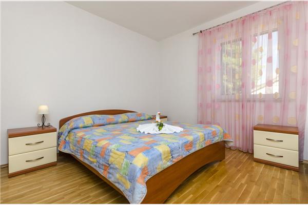 Apartment A3, for 9 persons