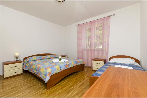 Apartment A3, for 9 persons