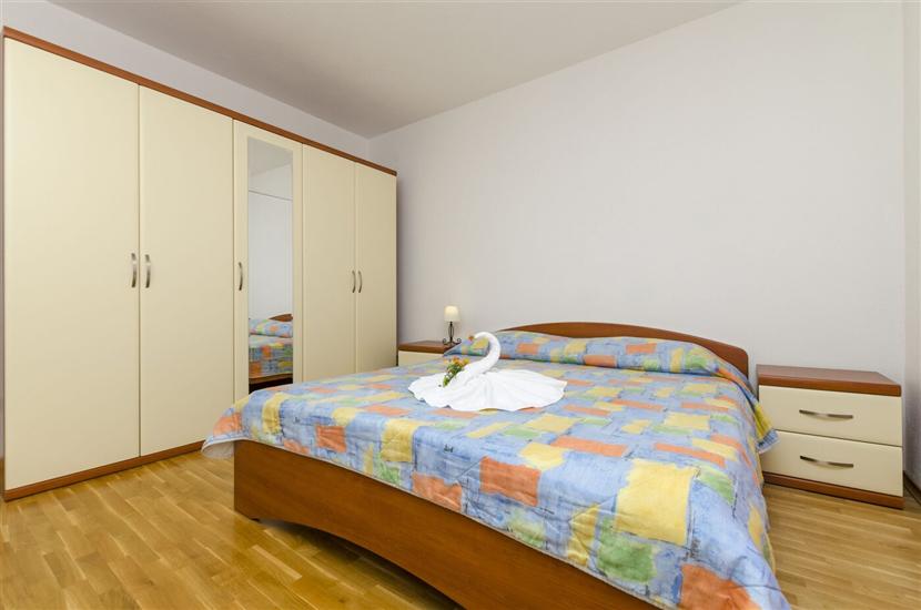 Apartment A3, for 9 persons