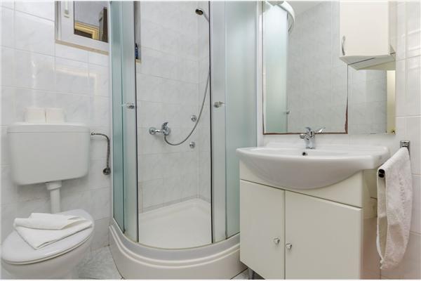 Apartment A3, for 9 persons