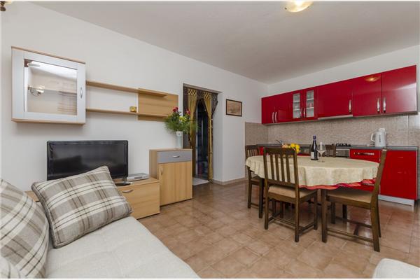 Apartment A4, for 5 persons