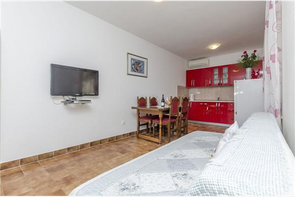 Apartment A5, for 5 persons