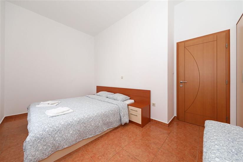 Apartment A3, for 5 persons