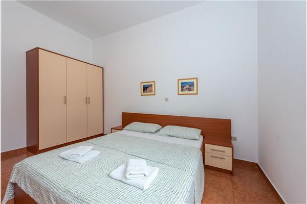 Apartment A4, for 4 persons