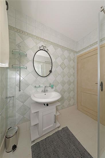 Apartment A5, for 6 persons