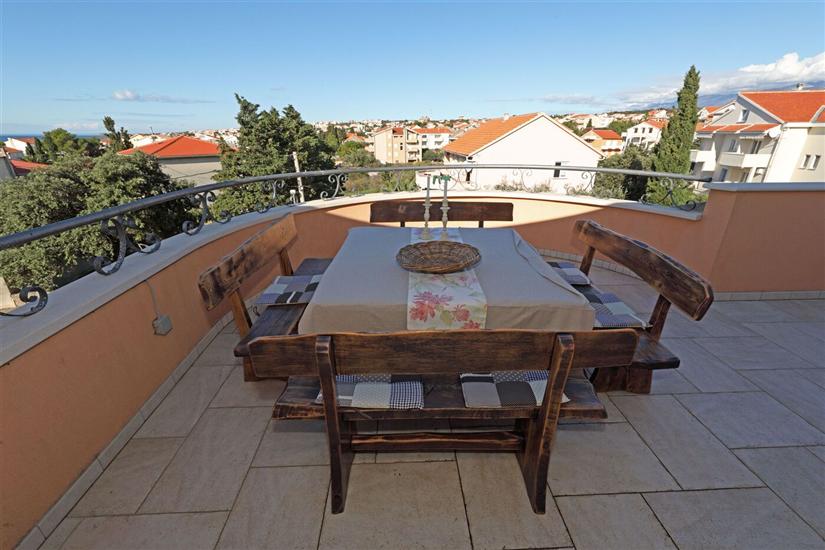 Apartment A4, for 8 persons