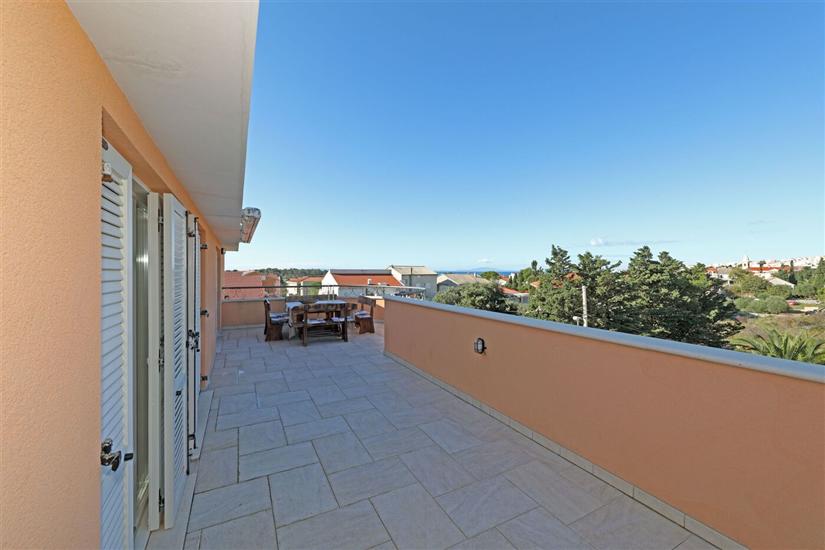 Apartment A4, for 8 persons