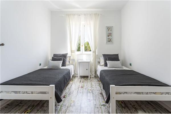 Apartment A1, for 6 persons